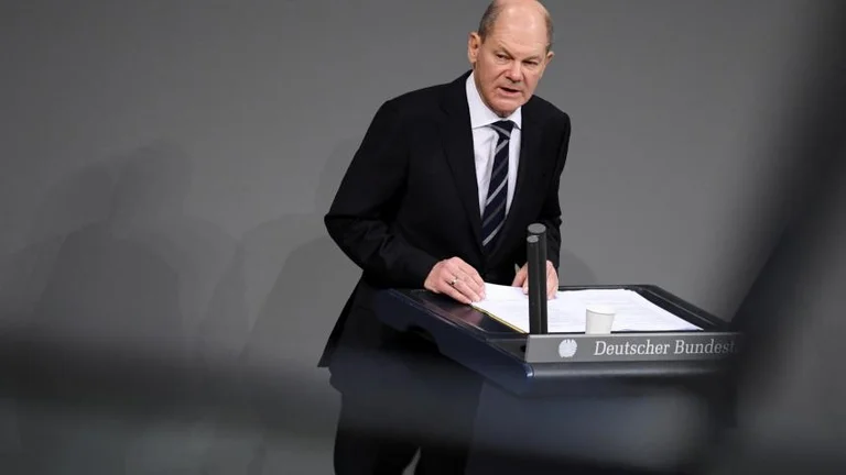 Scholz warns additional sanctions on Russia