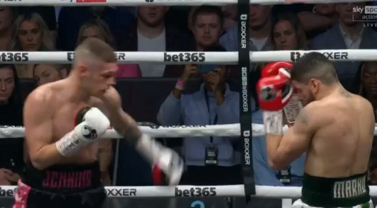 Chiuso primo turno, Mark mostra cautela al boxer bartanico