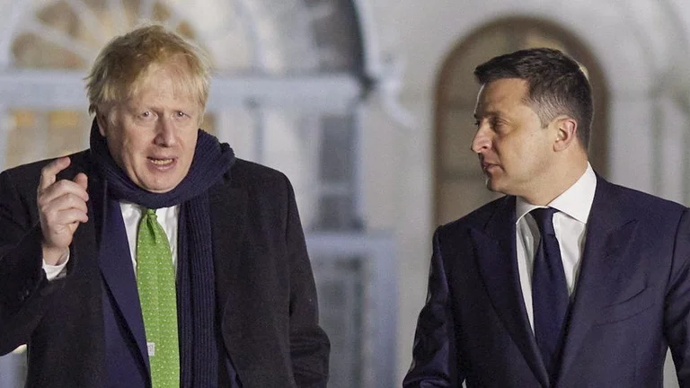 Johnson talks to Zelensky: Increase economic pressure on Putin