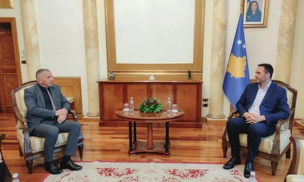 Conjufca aspetta Shaip Camber, lo chiama coraggioso