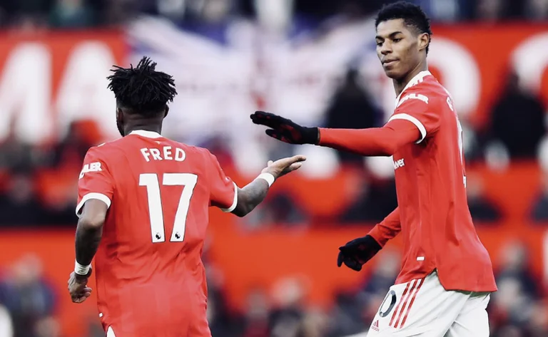 Man United ne permet pas la surprise, égale Leicester