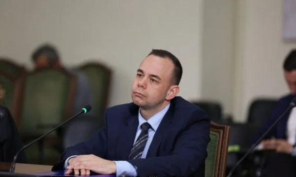 Did his deputy try? Why escape through Kosovo? This is the defense attorney.