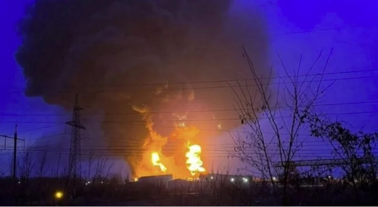 Turn out images, Ukrainian helicopters fly flat, attack Russia inside its territory and return to the base