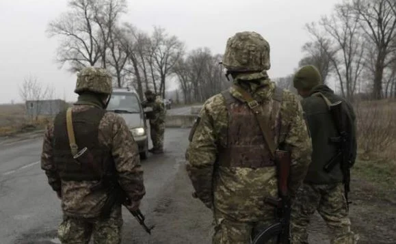 Ukraine, Russia exchange captured troops