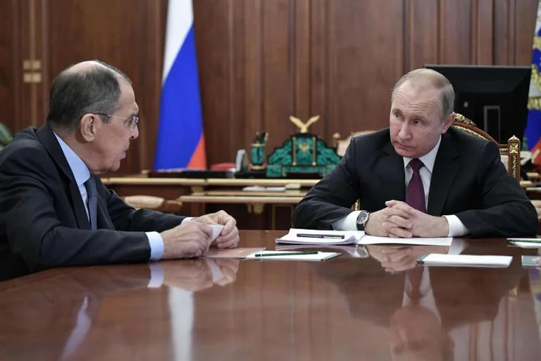 Putin's two men in different words: Lavrov says there is progress in talks, Bishop says no