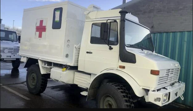 British do it: Old military vehicles are turned into ambulances for Ukraine