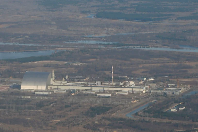 Russians leave Chernobyl nuclear plant
