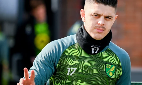 Kosovo star returns to England, Norwich devotes a special post to Rasica