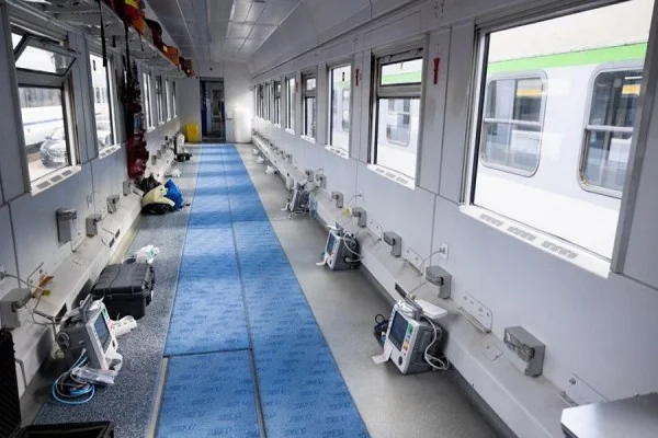 Ferrocarriles polacos transportan gratis a un millón de ucranianos
