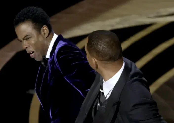 ¿Fue insulina? Lo que estaba en la página de Chris Rock cuando Will Smith le golpeó y por qué la mano del actor deja duda