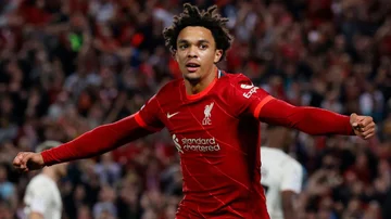Dies ist der Fußballspieler, der Arnold in Liverpool ersetzen wird.