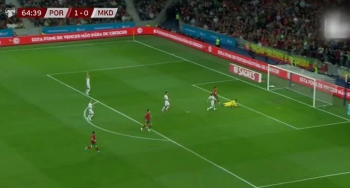 Research Macedonia that defeated Italy ? Fernandes again marks