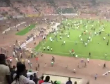 Sie wurden aus Ghana eliminiert, Nigeria Fans gehen aus ihrem Weg