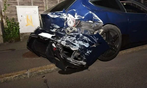 Kosovo-Treiber wegen Ferrari Unfall in der Schweiz verurteilt