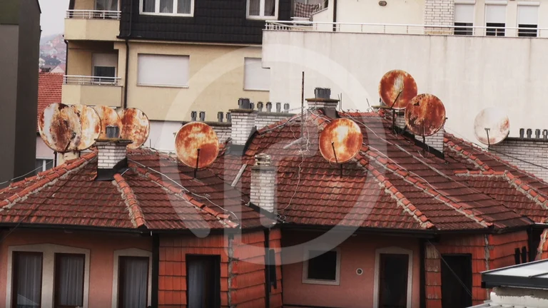 Ja çka mund të bëhet me antenat e vjetruara satelitore? (VIDEO)