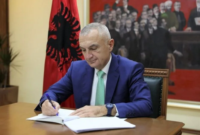 Meta dekreton ligjin për sigurimet shoqërore mes Kosovës dhe Shqipërisë