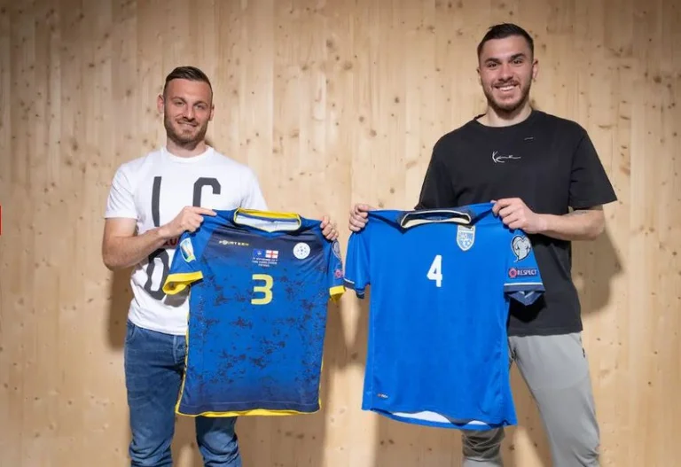 Të lindur dhe rritur në Zvicër por që përfaqësojnë Kosovën, flasin para ndeshjes Fidan Aliti dhe Kryeziu