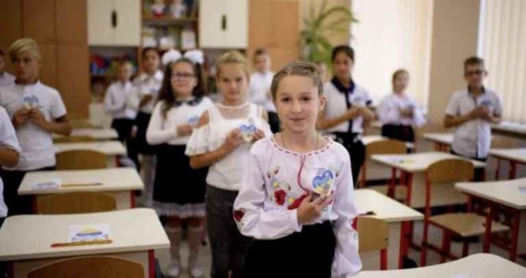 Lajm i mirë: Pas 32 ditë lufte, rifillon mësimi në Kiev