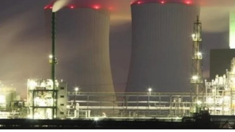 Zjarr i madh pranë termocentralit bërthamor të Çernobilit, Ukraina: Mund ta pësojë e gjithë bota