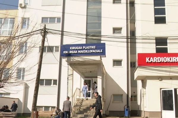 QKUK në mungesë të një salle s’mund të kryejë operacionet estetike