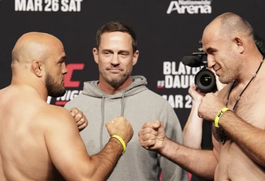 Çka u bë? Ilir Latifi nuk do të ndeshet sonte me rusin, Oleinik