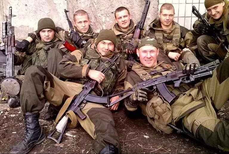 “Vrasje, përdhunime dhe krime lufte” – Rruga që ndjekin ushtria private e Putinit