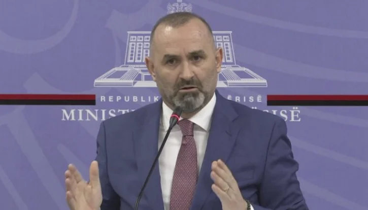 Paralajmërimi i ministrit shqiptar: Asnjë zyrtar të mos e bëjë gjumin e qetë