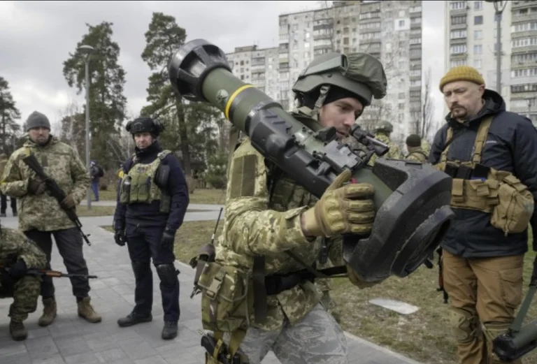 Inteligjenca britanike: Rusia ka pësuar mijëra viktima gjatë pushtimit të Ukrainës