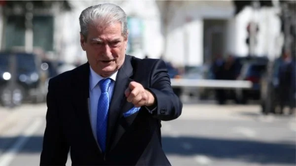 ​Sali Berisha e quan Putinin ‘terrorist nuklear’