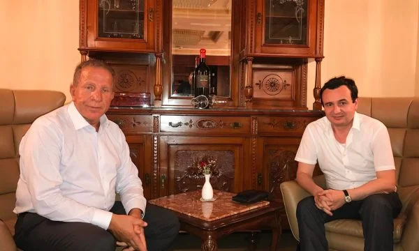 Pacolli uron Kurtin për ditëlindje: E fillon me fjalë miradije, e përfundon me kunja