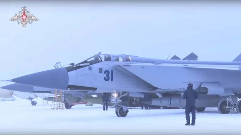 Que savons-nous des missiles hypersoniques de Poutine, et pourquoi les a-t-il utilisés en Ukraine?