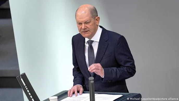 Scholz: “NATO nuk do të bëhet palë në luftë”