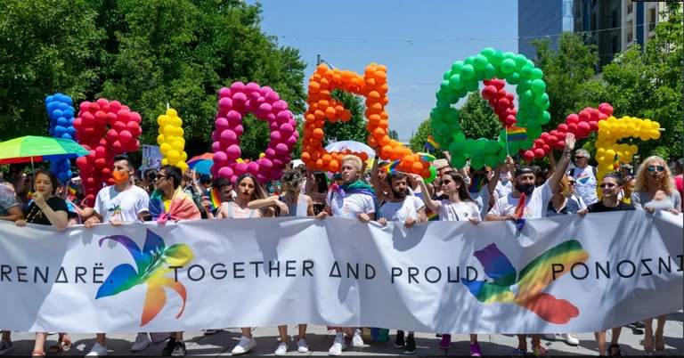 Fakulteti Filozofik: Homoseksualiteti nuk është çrregullim mendor