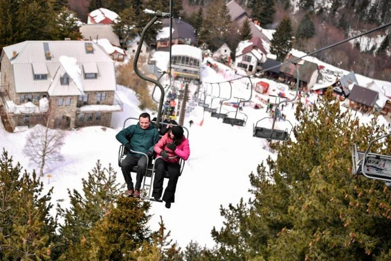 Kurti pyetet për çmimin e ski-liftit në Brezovicë: Për mua nuk është shtrenjtë se nuk e kam pagën e vogël