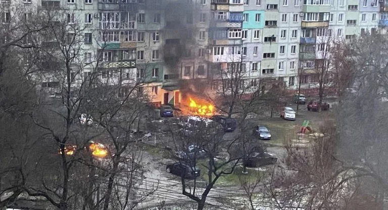 Dëshmitarët rrëfejnë momentet e ikjes nga Mariupoli
