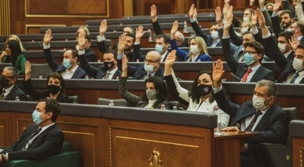 Një vjet qeveria Kurti 2