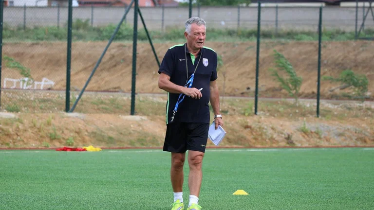 Kosovo U19 pubblica anche la lista dei calciatori invitati per due amici con Albania