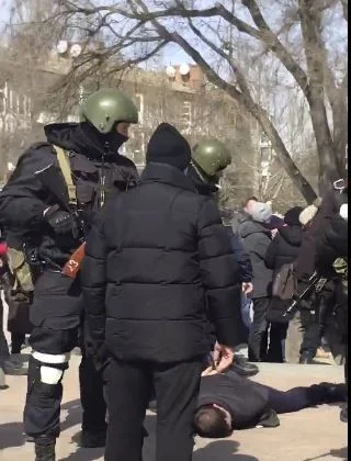 Berdyansk: Beatings, Arrests, and Gunshots by Russian Forces in Peaceful Protest