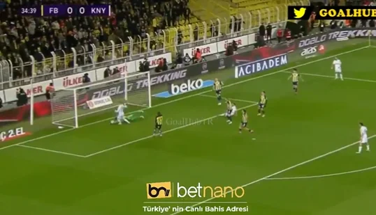 Zymer Bytyqi ne pardonne pas Fenerbahcen, marque le but et domine son équipe