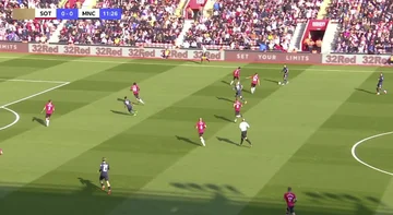 Sehen Sie sich sein Rennen und seine Präzision Sterling Marken Southampton an