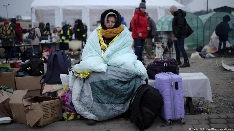 Russia blocks humanitarian corridors, Ukrainians sent to Moscow
