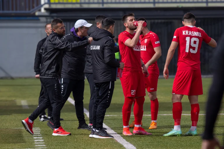 Giochi da tavolo dopo tre incontri di oggi in Kosovo Superleague nel calcio