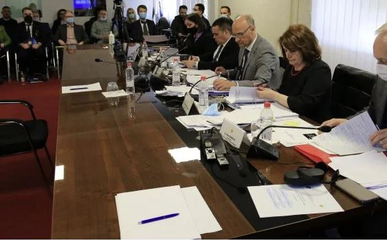 Ordre des candidats au poste de procureur général après entretien