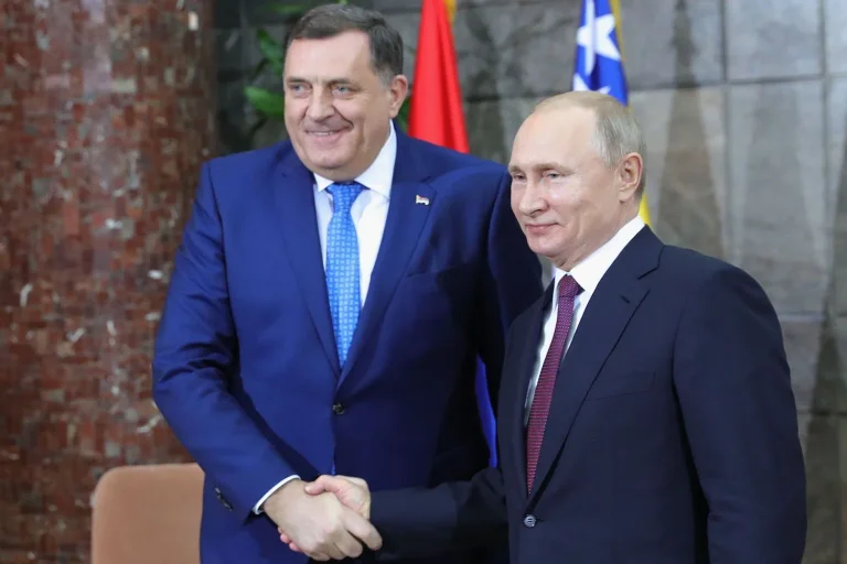 Russie agressive avec la Bosnie: Attention, vous pouvez l'avoir en Ukraine