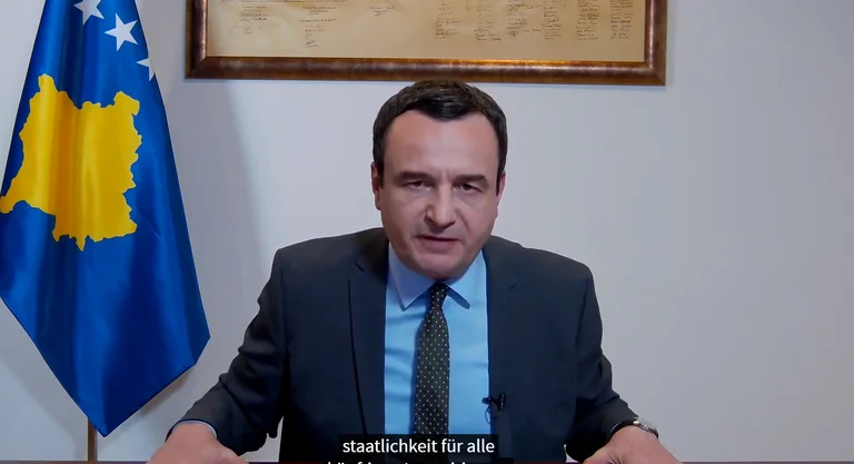 Kurti: Serbien hat über 40 Militärbasen an der Grenze zum Kosovo, aber wir haben keine Angst, die NATO hier zu haben.