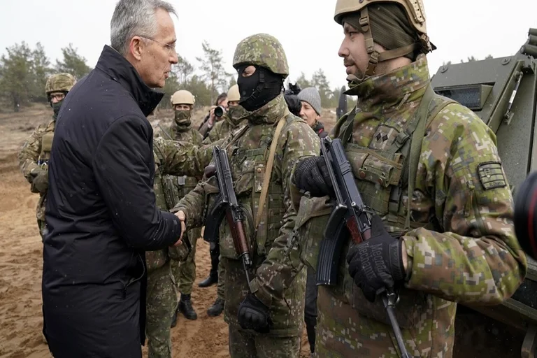 La Slovacchia approva il dispiegamento delle forze NATO sul territorio