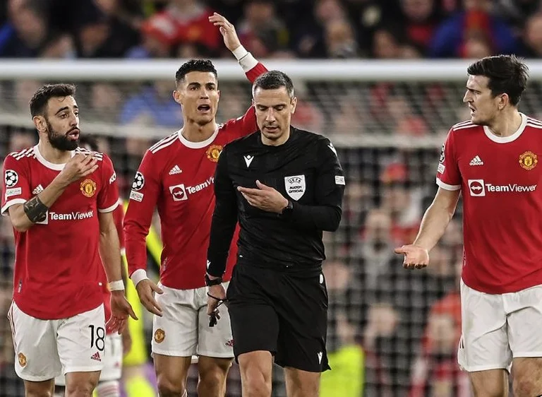 Manchester United rende “pa Champions, Benfya gli dice cos'è il calcio Ajax