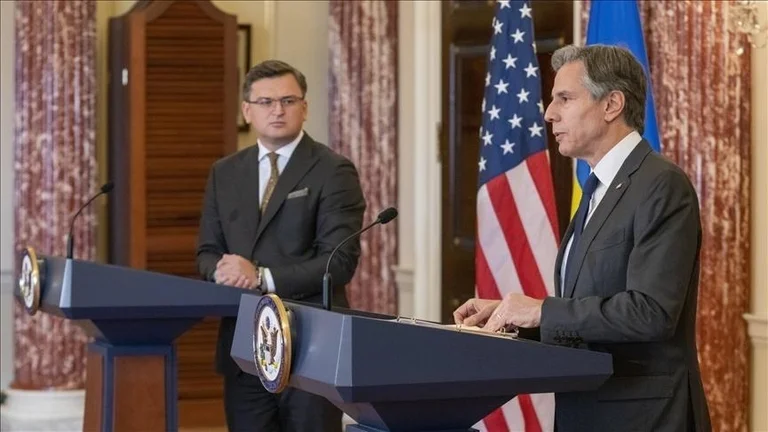 Kuleba Blinken discute le esigenze di sicurezza dell'Ucraina