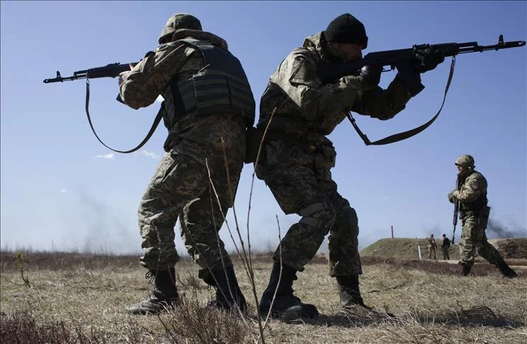 Est-ce illégal pour les étrangers de se battre pour l'Ukraine?