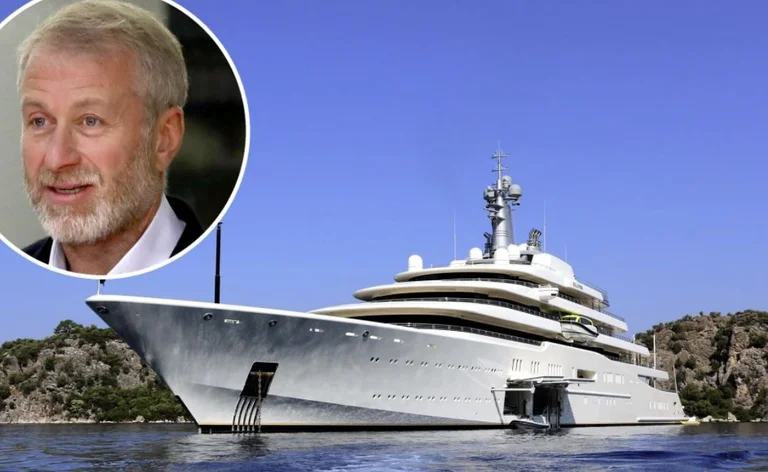Le ministère albanais de l'Infrastructure répond au yacht de luxe russe Roman Abramovich